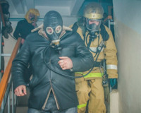 Мужчину вытащили из горящей квартиры в Смоленске
