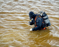 В водоеме под Смоленском спасатели обнаружили тело мужчины