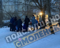 На Улице Николаева мужчина поскользнулся и сломал бедро