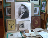 Смоленский коллекционер показал в своем музее выставку, посвященную 220-летию со дня рождения Александра Грибоедова