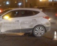 В Смоленске внедорожник Hyundai ix35 сбил двух человек на переходе
