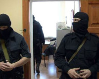 Сити-менеджер Смоленска признал свою вину и арестован, его подчиненные отправлены под домашний арест