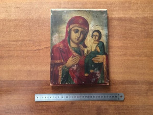 Украинец попытался вывезти за границу старинную Смоленскую икону