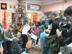Ребята из Починковского интерната получили подарки к Новому году от Смоленской таможни