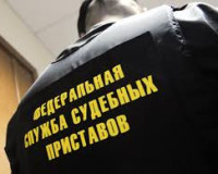 Не пустивший приставов в квартиру должник заплатит штраф в Смоленской области