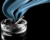 В Смоленске торговали нелегальным табаком