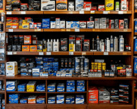 Сотрудник смоленского производства строительных материалов получил травму на работе