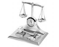 Защитник собственной иномарки из Вязьмы Смоленской области предстанет перед судом за попытку убийства.