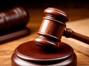 На Смоленщине водителя организации осудили за коммерческий подкуп