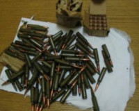 Полицейские изъяли у смолянина нелегальный охотничий карабин и 100 патронов