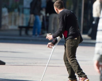 В Смоленске злоумышленник обокрал инвалида в переходе
