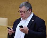 В Государственной думе предложили сравнять зарплату депутатов к средней по России