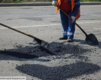 "Гарантийные" дороги Смоленска приходится ремонтировать за казенный счет