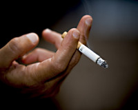 В Смоленске продавцы «проштрафились» из-за юных курильщиков почти на полмиллиона рублей