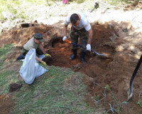 В Смоленске поисковики в ходе раскопок обнаружили останки 19 красноармейцев