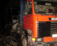 В Смоленской области на ходу загорелась фура Scania