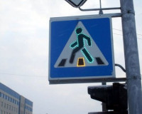 На Большой Советской такси сбило девушку, переходившую дорогу на зеленый свет