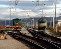 В Смоленской области троих детей, решивших покататься на крыше поезда, ударило током