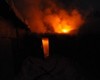 В Смоленском районе сгорели дом и баня