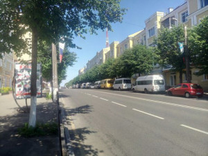Глава города Смоленска пообщался с митингующими маршрутчиками