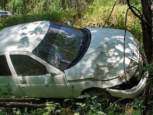 В Смоленской области водитель «ВАЗа» погиб, врезавшись в дерево