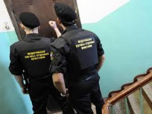 Под Смоленском судебные приставы арестовали неплательщиков алиментов