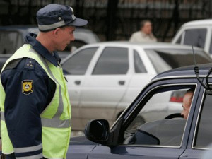 В Смоленске задержали обкуренного спайсами водителя иномарки