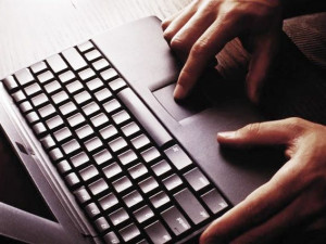 Более 70 человек обворовали интернет-мошенники из Смоленска