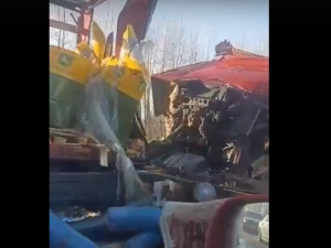 В жуткой аварии на трассе М-1 погиб один человек (видео)