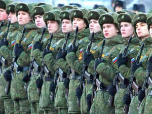 В России предложили отменить военный призыв