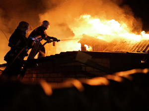 Ночью в Смоленской области горели два строения