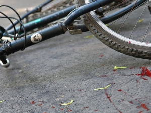 В Смоленске велосипедист оказался под колесами «Лады»