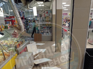 В одном из смоленских магазинов обрушился потолок