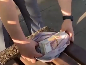 Видео: Житель Смоленщины пытался дать взятку в 500 тысяч рублей сотруднику ФСБ