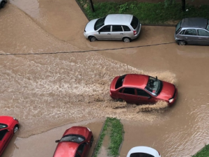 Жители Смоленска продолжают выкладывать фото последствия потопа