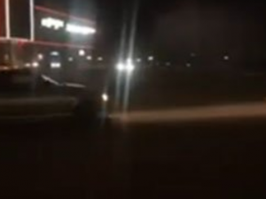 Ночной дрифт возле смоленского ТРЦ «Макси» сняли на видео