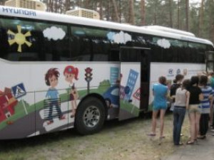 У памятника Федору Коню в Смоленске остановится чудо-автобус