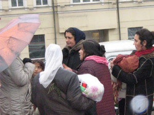 Две несовершеннолетние цыганки обчищали квартиры в Смоленске