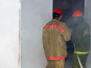 Пожар на балконе случился из-за соседской сигареты