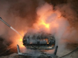 В Смоленской области сгорела иномарка