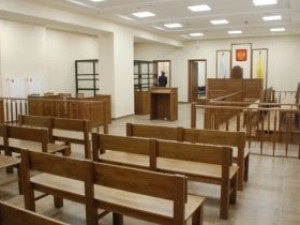 Сотрудница Саратовской юридической академии предстанет перед смоленским суд